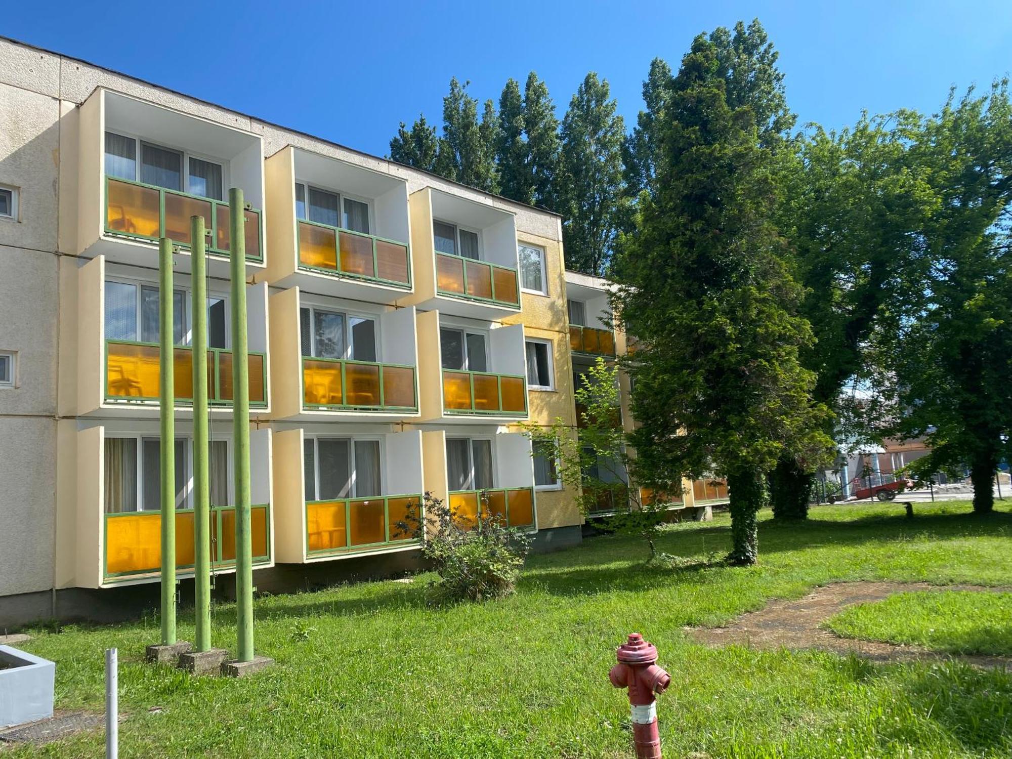 Aranypart Hostel Siofok Exterior photo